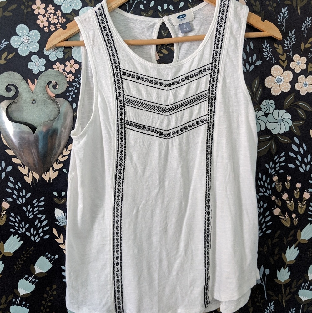 Embroidered tank